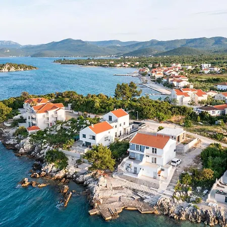 In With Sauna * Sreser