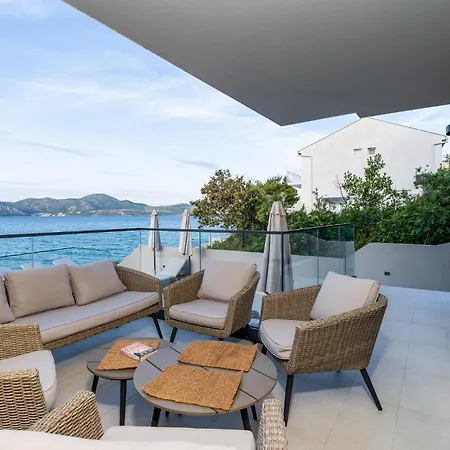 Vikendica In With Sauna